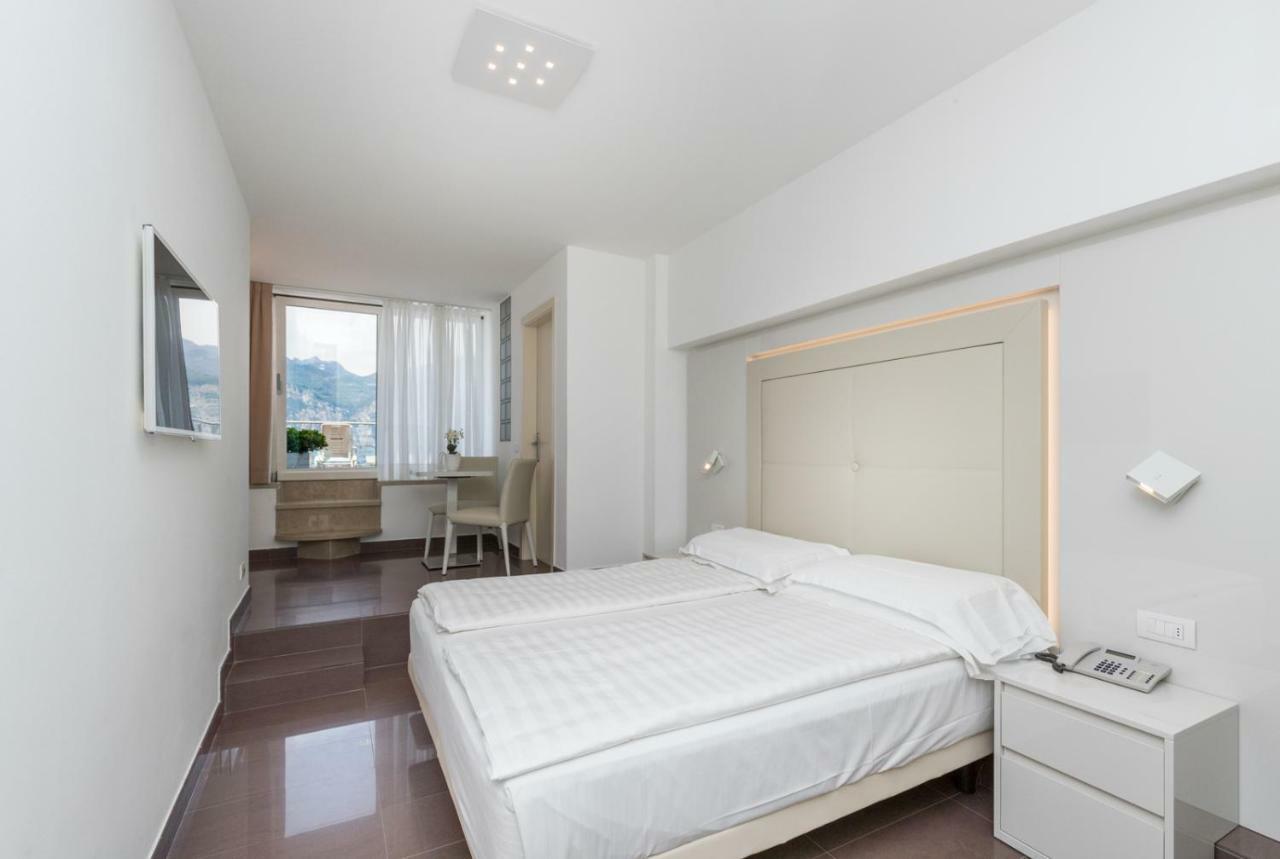 Hotel Vega Malcesine Kültér fotó
