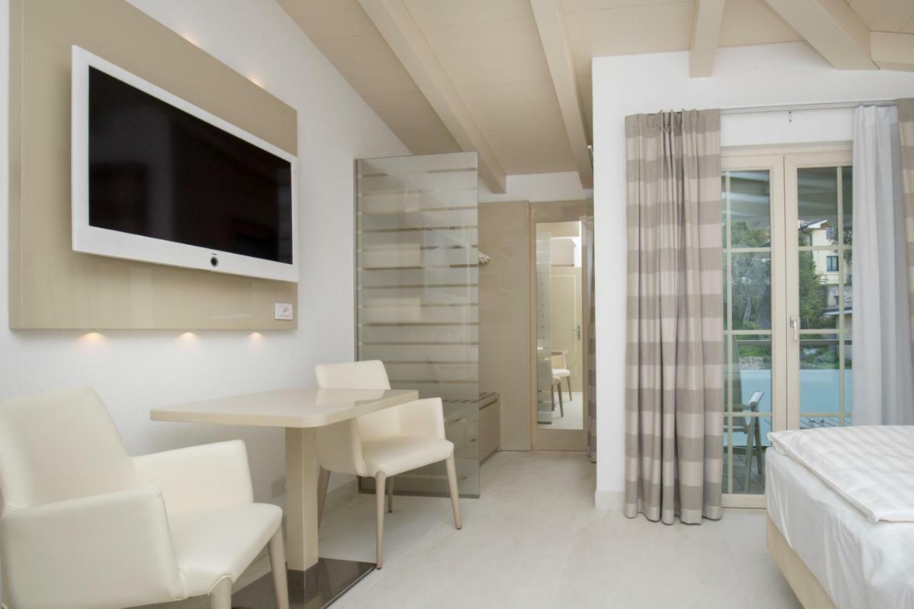 Hotel Vega Malcesine Kültér fotó